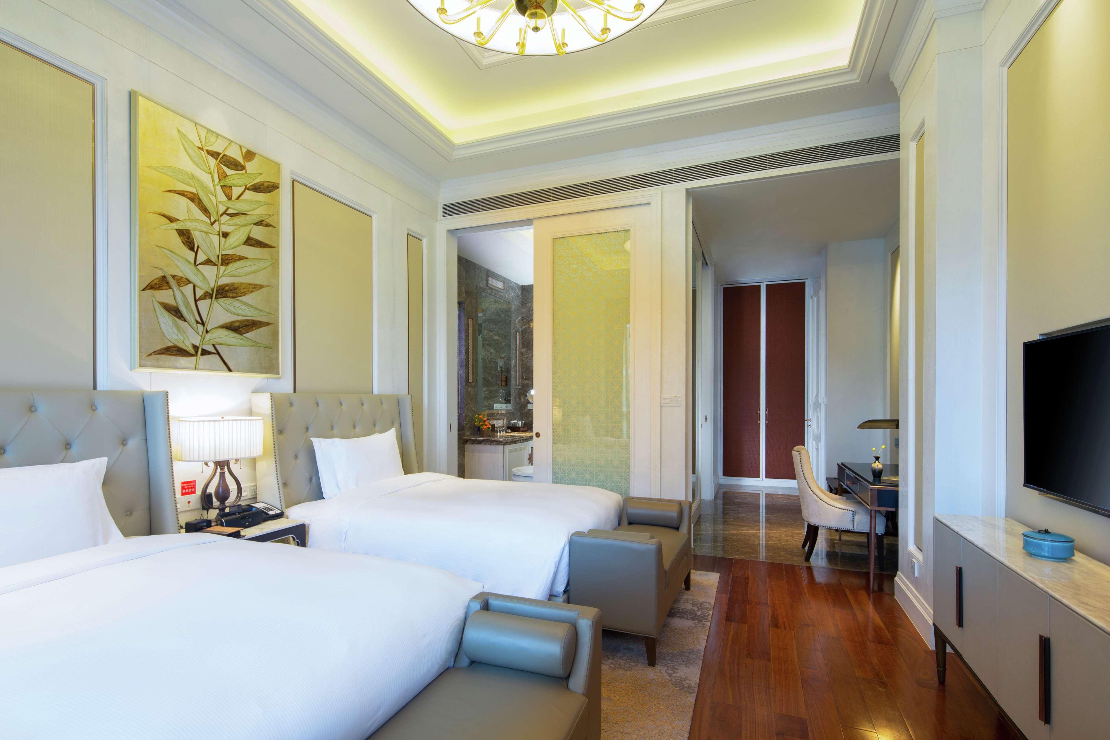 Hilton Yuxi Fuxian Lake Chengjiang  Exteriör bild